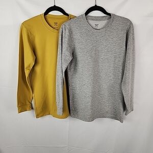 Lot of 2 UNIQLO Heattech Long Sleeve Tshirts Men Small Gray Mustard Baselayer